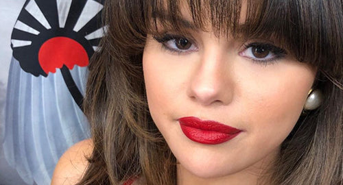 Artisti i grimit të Selena Gomezit i zbërthen trendet më të madhe të grimit...
