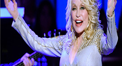 Dolly Parton zbulon se ka inçizuar “9 në 5” duke e përdorur...